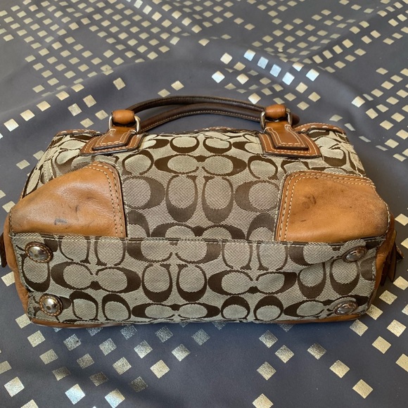 Coach Handbag - Picture 5 of 7